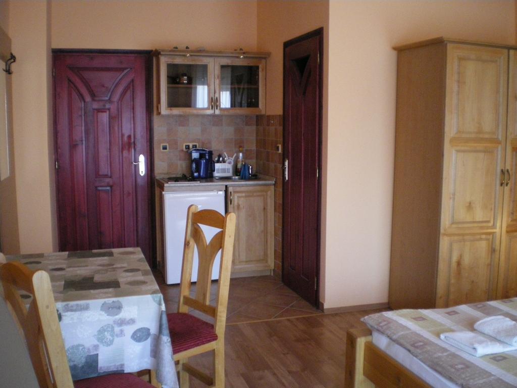 Mediterran-Apartmanok-Harkány מראה חיצוני תמונה